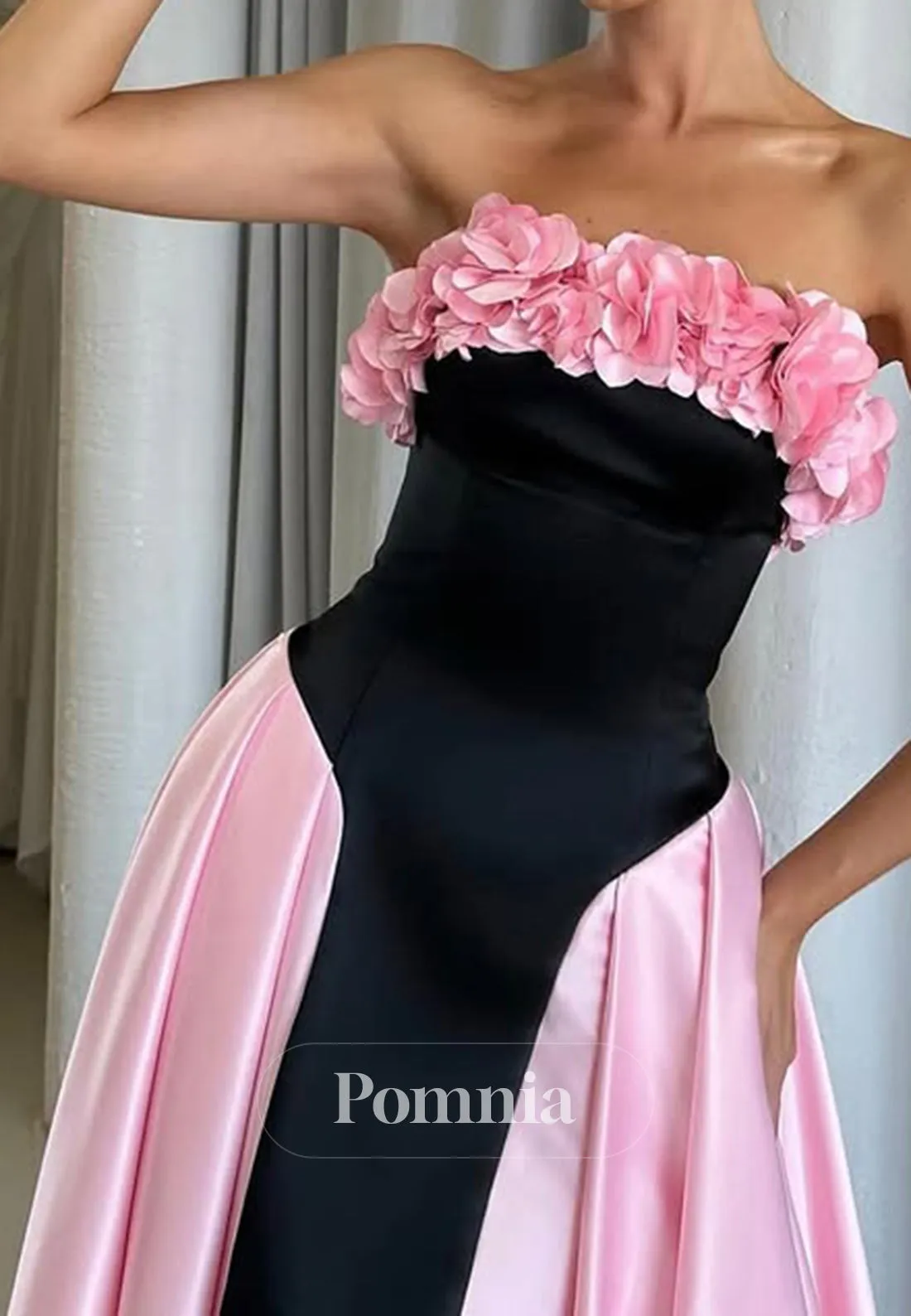 Charming A-Line Sleeveless Strapless Prom Dress with Train