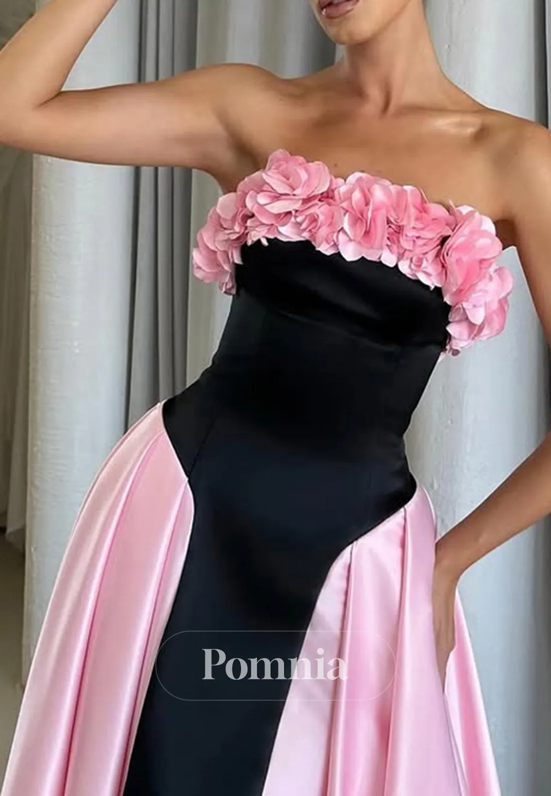 Charming A-Line Sleeveless Strapless Prom Dress with Train