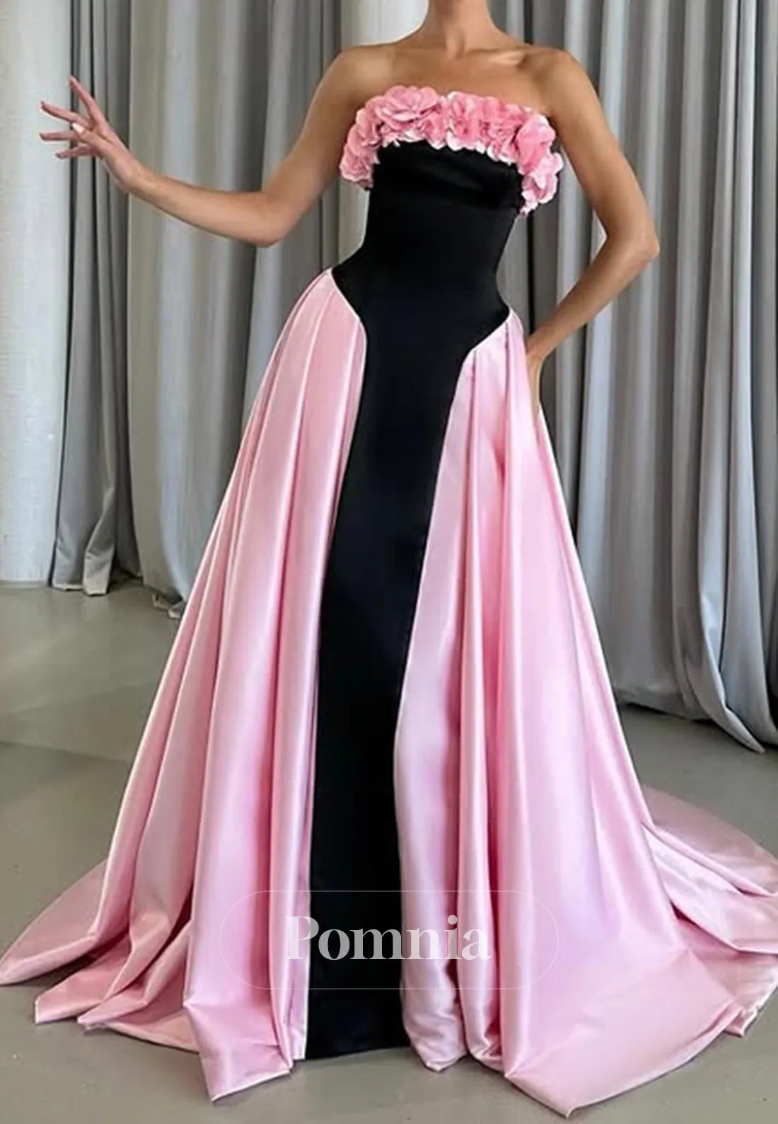 Charming A-Line Sleeveless Strapless Prom Dress with Train