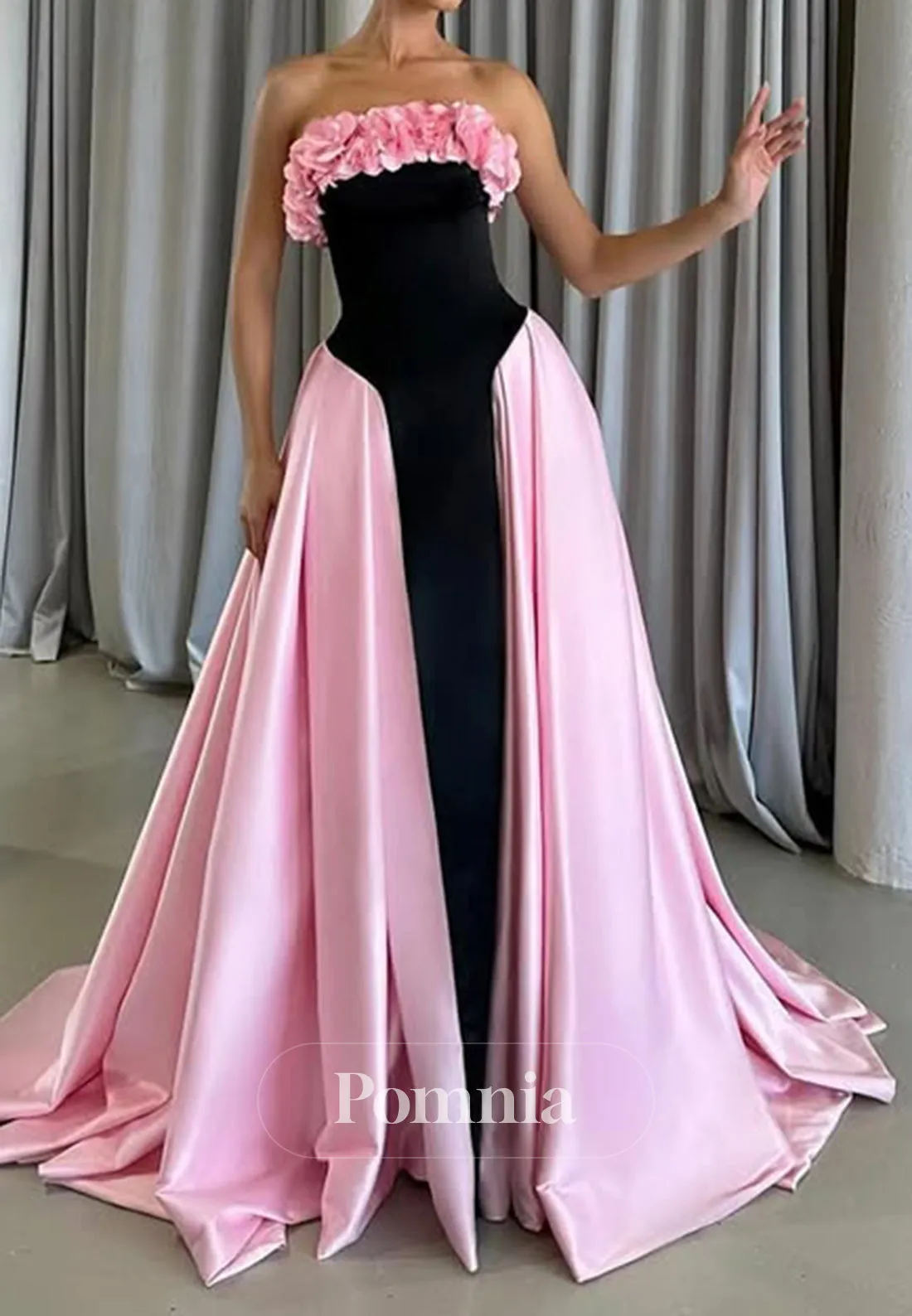Charming A-Line Sleeveless Strapless Prom Dress with Train