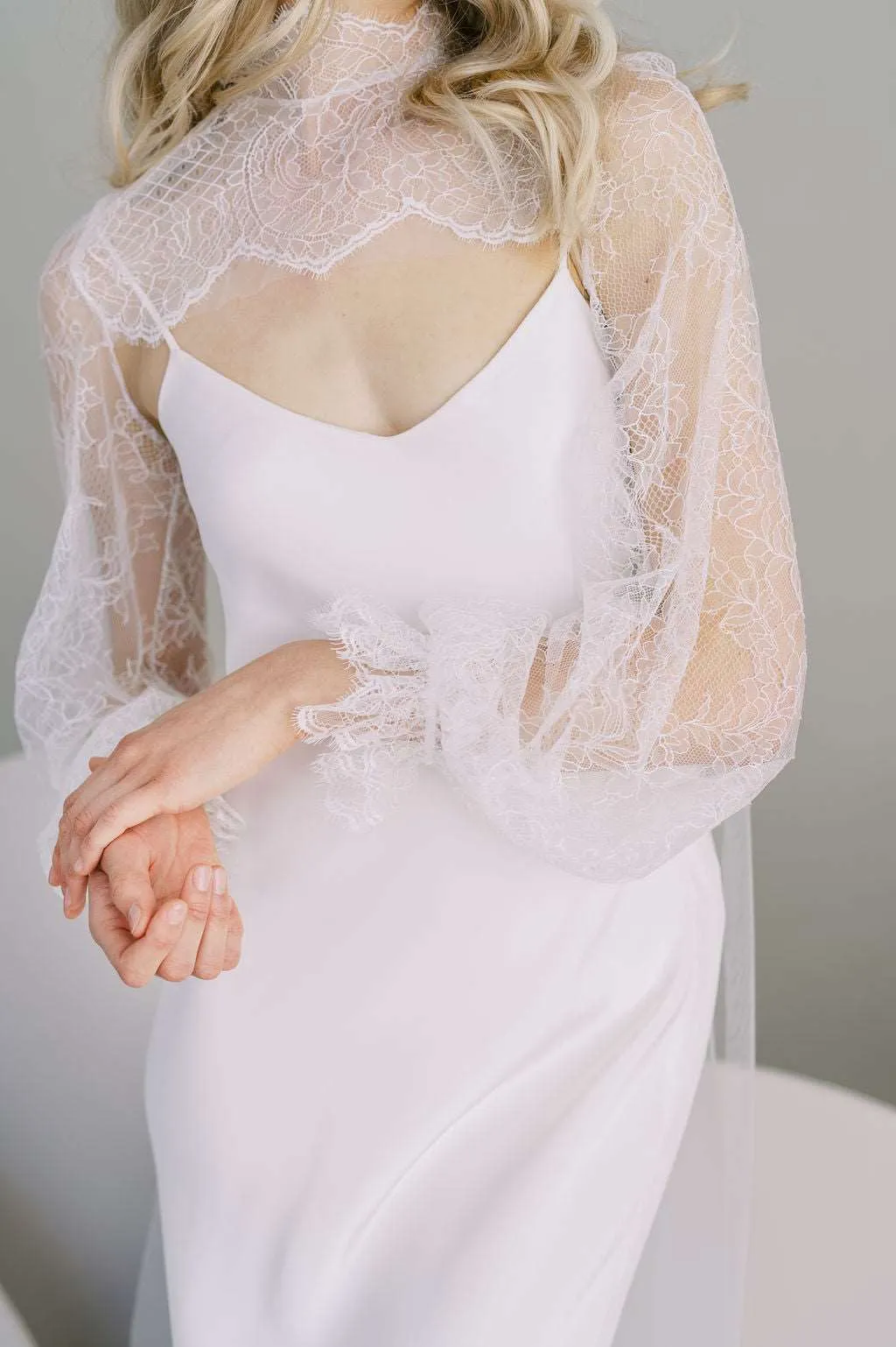 DARLING Romantic Bridal Cape