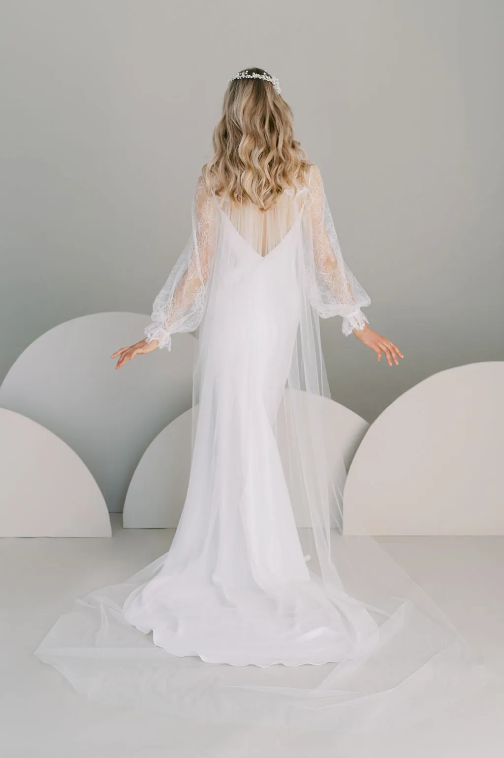 DARLING Romantic Bridal Cape