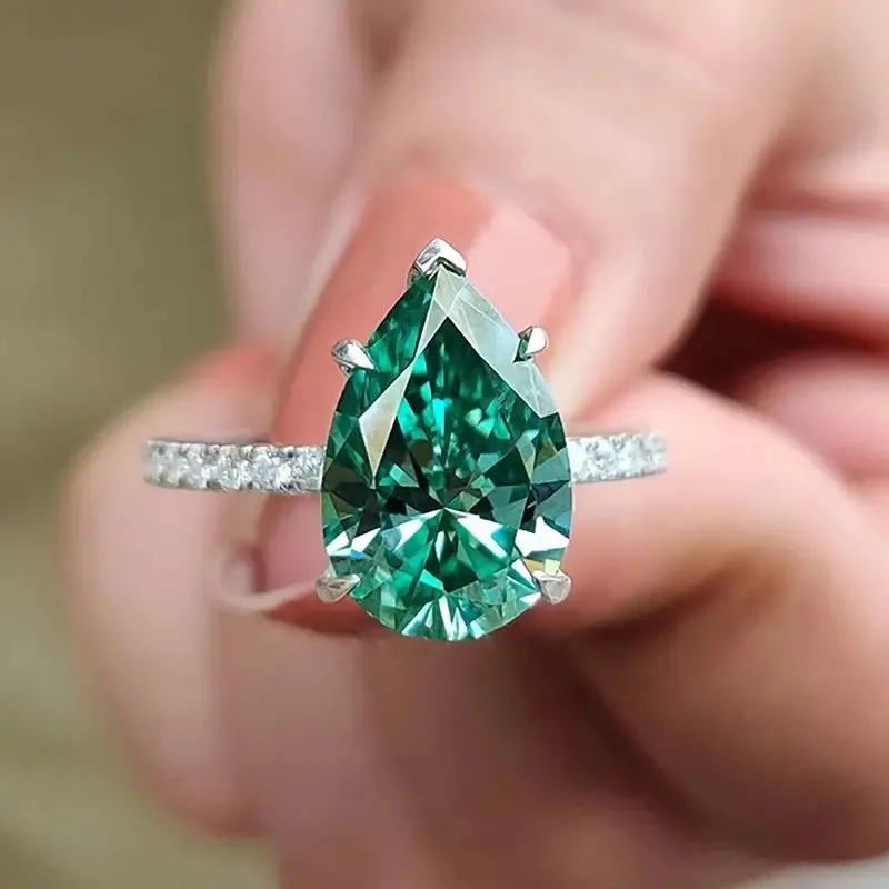 Emerald Water Drop Ring - Silver Plated