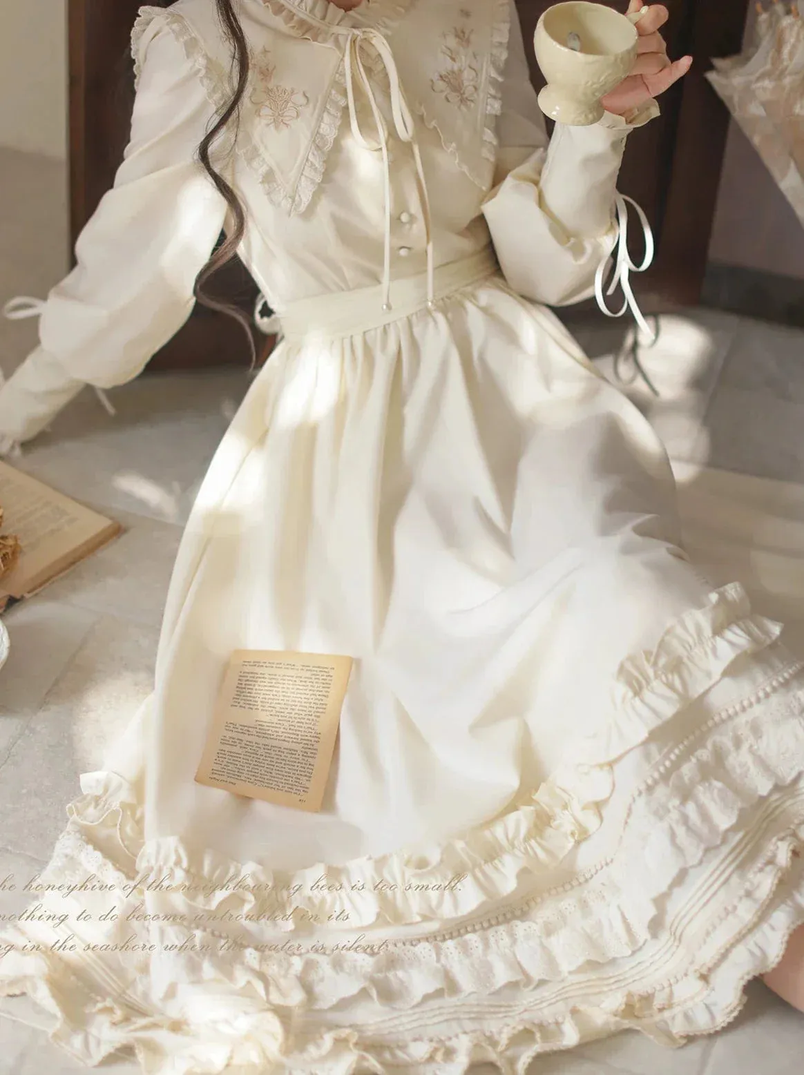 French Vintage Waist Dress Romantic Embroidery Ribbon
