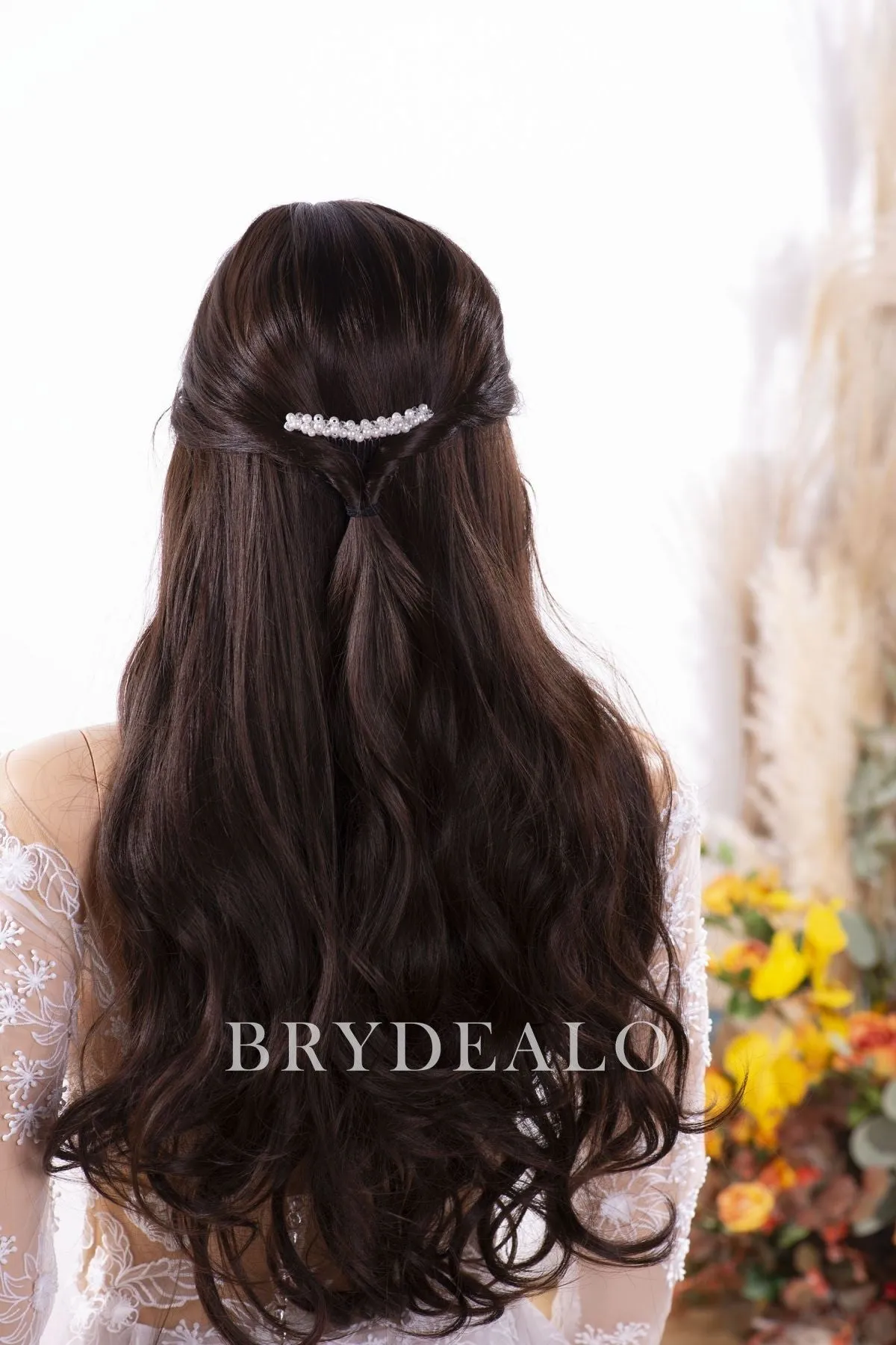 Glamorous Pearls Adorned Bridal Hair Comb