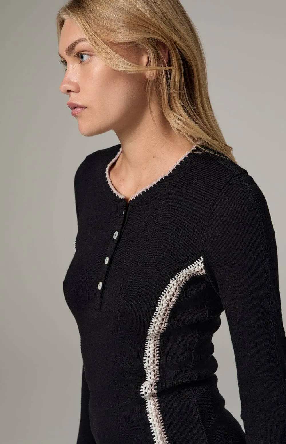 Iris Henley | Black