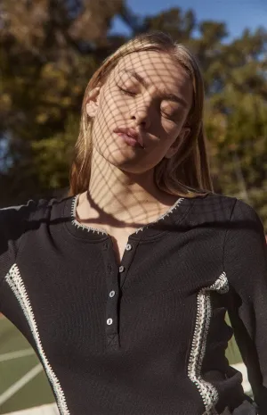 Iris Henley | Black